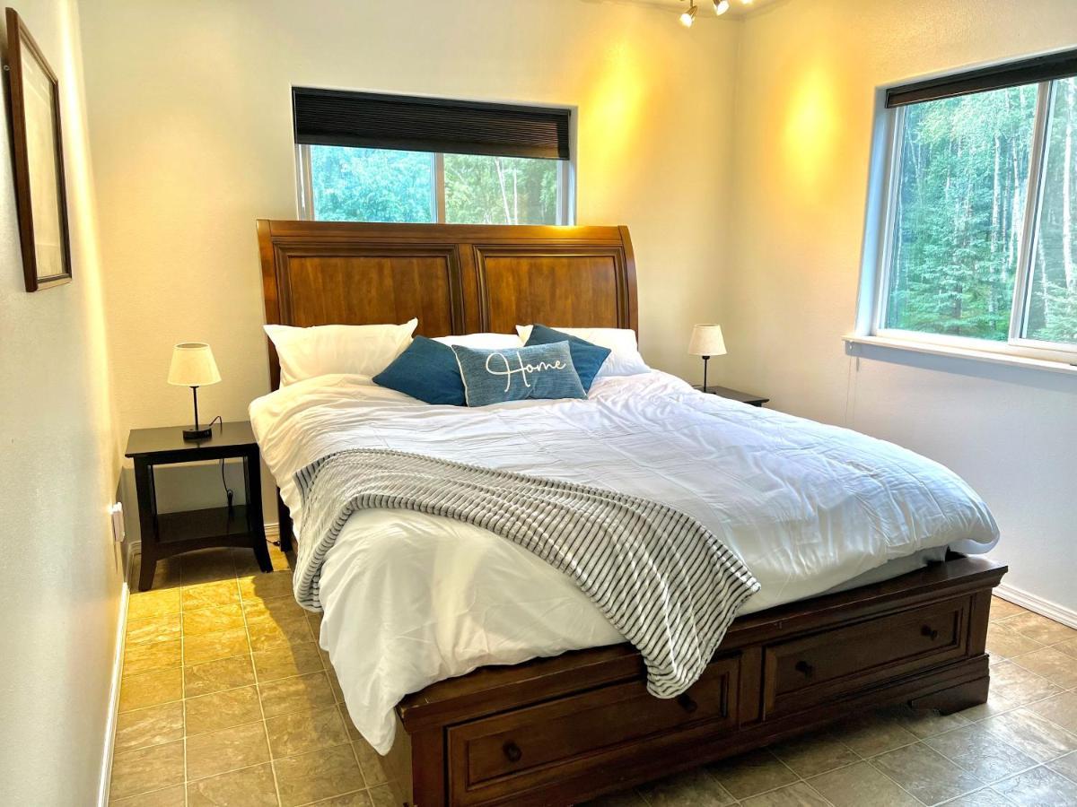 Newly Remodeled Spacious Units, Minutes From Mountains, Inlet, Downtown And Airport Anchorage Exterior photo